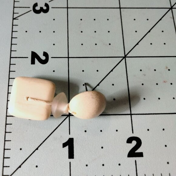 Vintage Bling Rescue Restored White Ceramic Earrings - Picture 2 of 3